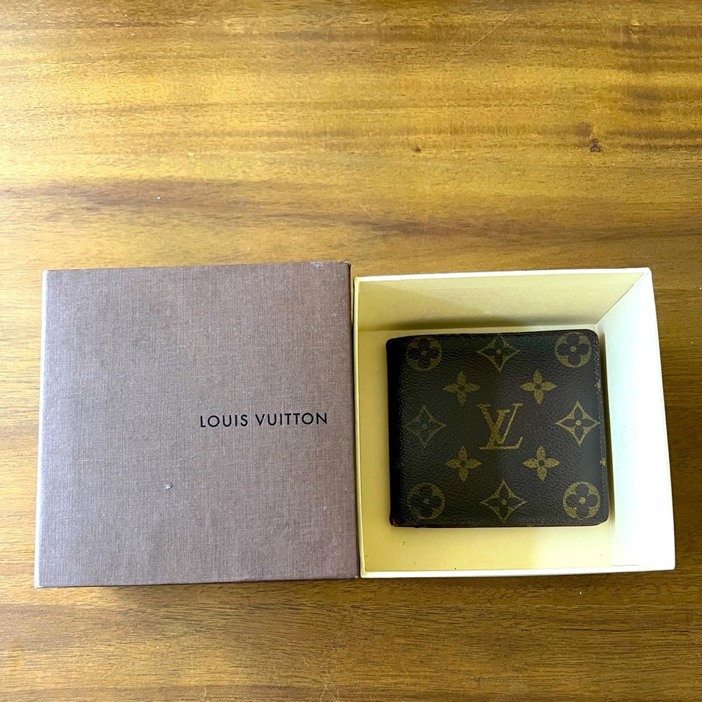 Louis Vuitton Men’s Wallet